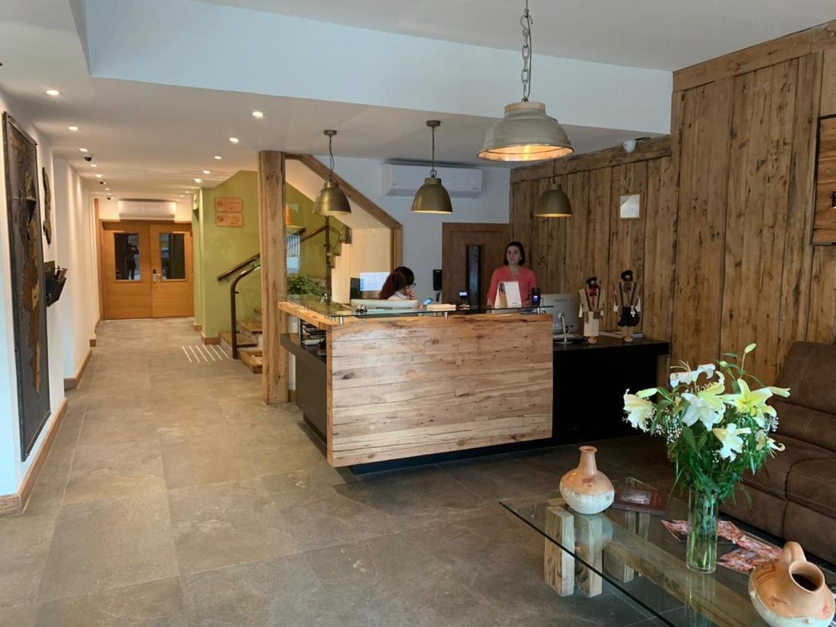 Entre Cumbres Hotel&Apart Hotel Coyhaique Extérieur photo